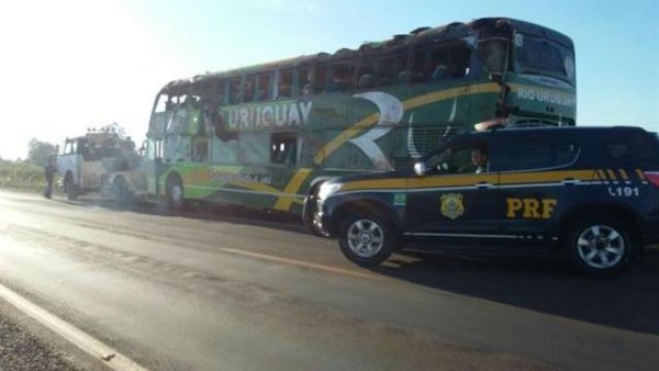 Se accidentó un micro con estudiantes argentinos en Brasil: tres muertos