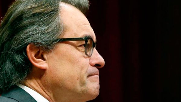 Cómo pasar del Referéndum a una "tercera vía", por Artur Mas y compañía