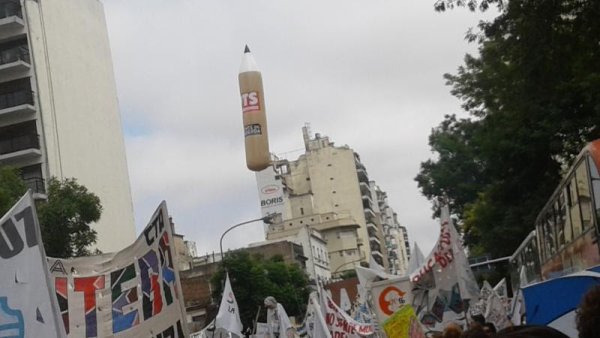 Docentes nicoleños en la Marcha Federal: otra clase de política