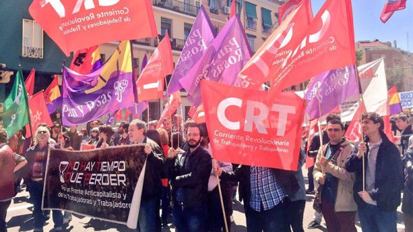 Importante cortejo de la CRT y Pan y Rosas este 1º de Mayo en Madrid