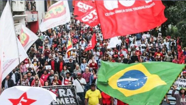 Organizar a miles de trabajadores para tirar abajo las reformas de Temer