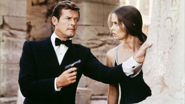 Murió el actor Roger Moore a los 89 años