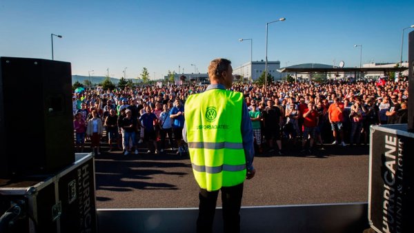 Los trabajadores de Volkswagen en Eslovaquia en huelga para exigir mejores salarios