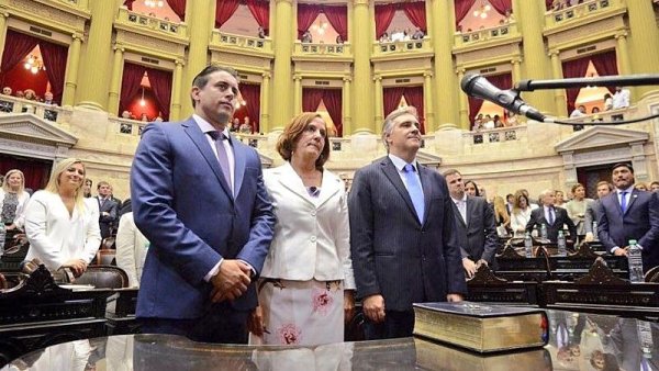 Con divisiones en el peronismo, juraron los diputados nacionales por Córdoba