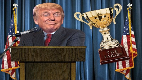 Trump otorga los “Premios de Noticias Falsas” a noticieros que lo han críticado