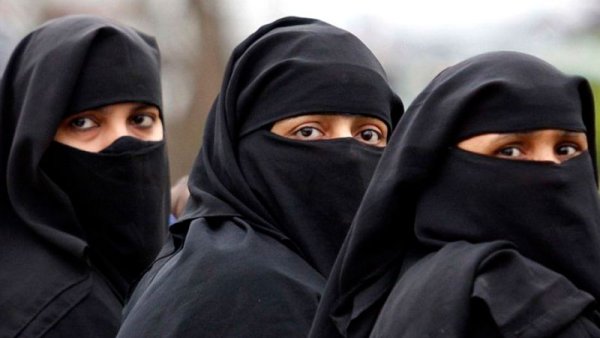 El Gobierno danés busca prohibir el uso de burka y nicab en lugares públicos