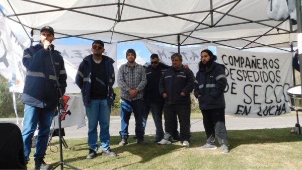 Trabajadores de Secco SA van al Ministerio de Trabajo en La Plata por la reincorporación de los despedidos