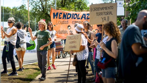 La ampliación de un barrio privado avanza contra el bosque nativo