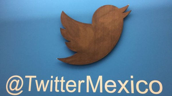 Elon Musk despide en masa a toda la plantilla de Twitter México