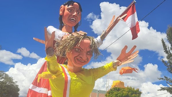 Protestas contra Boluarte, en el Carnaval, derrotan la represión policial