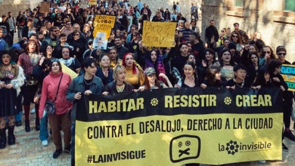 Gran movilización en Málaga contra el desalojo de "La Invisible"