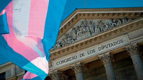 Entre la “izquierda” terf y la reacción derechista: la Ley Trans en el punto de mira 