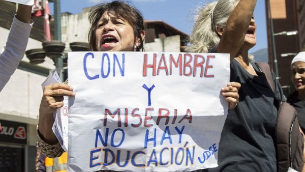 [VIDEOS] Madres y representantes a las maestras: “No se detengan, esto es hasta que ustedes obtengan una respuesta”