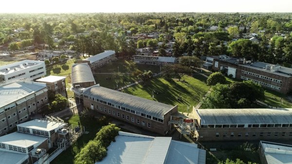 Gestión de la Universidad Nacional de Gral Sarmiento anuncia recortes a viajes de estudio