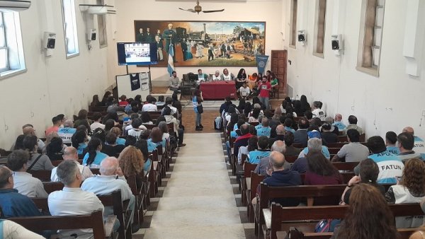 Gran asamblea interclaustro e interfacultades en Santa Fe Capital