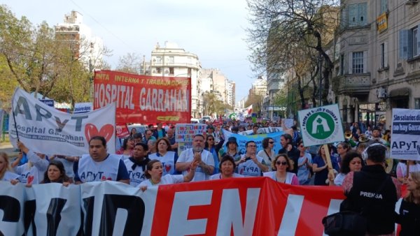 Paran en el Garrahan por salario y en defensa de la salud pública