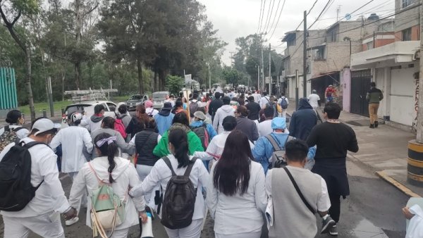 Trabajadoras y trabajadores del ISSSTE Tláhuac exigen basificación