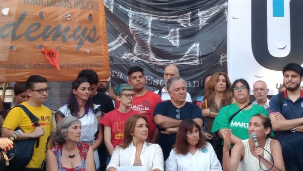 Conferencia de prensa en defensa de los Institutos de Formación Docente porteños