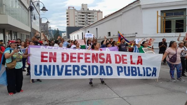 Lucha universitaria, paros por salario y la necesidad de la unidad