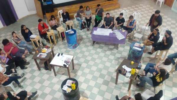 Neuquén: se realizó la primera asamblea de la Casa Marx con trabajadores, jóvenes y artistas