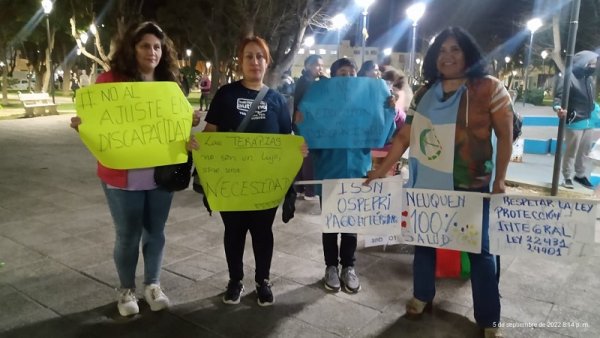 Cutral-Có: marcharon bajo la consigna No al ajuste en discapacidad