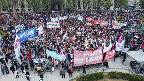 Comienza en Santa Fe la octava semana de lucha docente con paros, asamblea y movilización