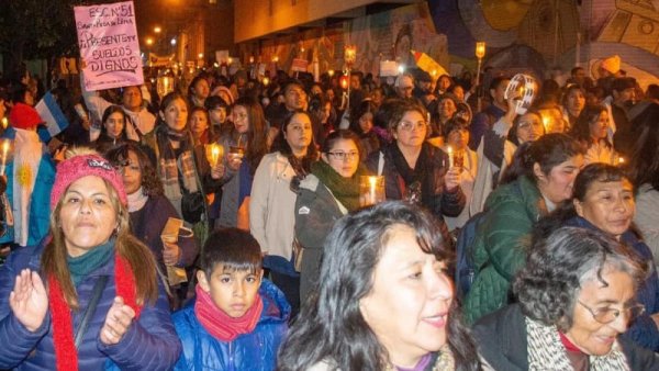 Docentes jujeños convocan a marcha de antorchas contra el ajuste y ataques a la educación