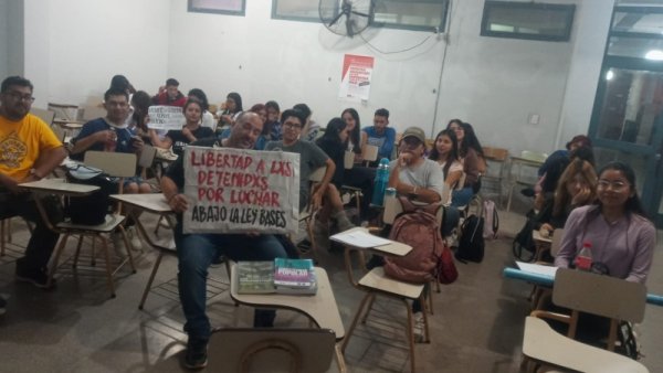 Estudiantes de la UNJu exigen “libertad a los detenidos por luchar”