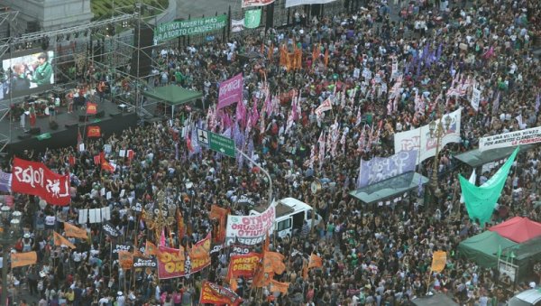 El 19F en Argentina: la juventud y las trabajadoras nuevamente llenan las calles por el aborto legal