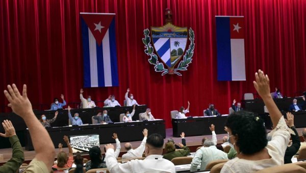 Cuba aprueba un nuevo Código Penal: condenas más duras, al servicio de la represión y la opresión política