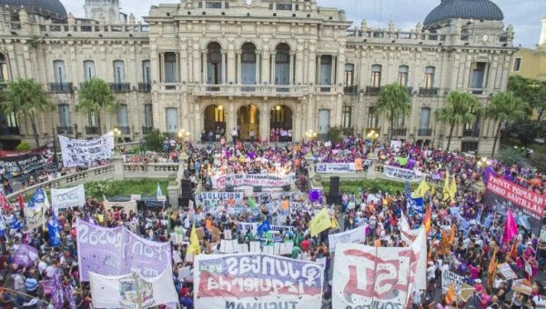 Un debate necesario hacia el 8M: ¿es posible reformar los poderes del Estado?