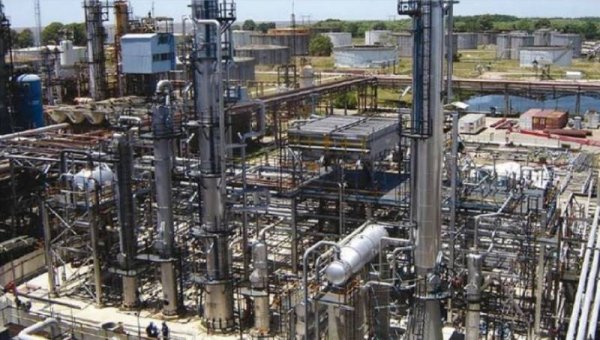 Refinerías: el paro y los bloqueos muestran fuerza para luchar en el sector