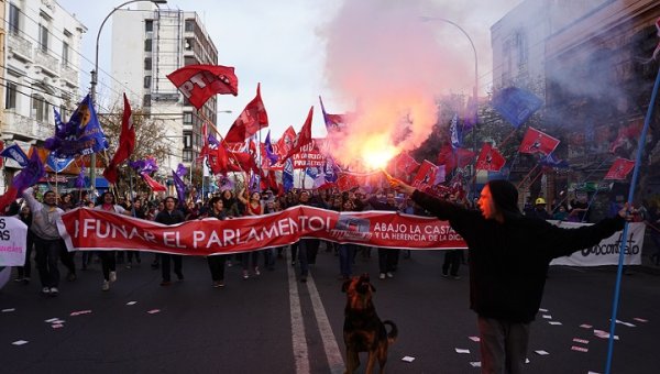 A terminar con la corrupta democracia para ricos. Asamblea Constituyente basada en la movilización de trabajadores y el pueblo