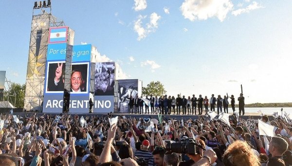 Honestidad brutal en el acto de Alberto Fernández: “Si hay que tragarse sapos, a tragarse sapos”