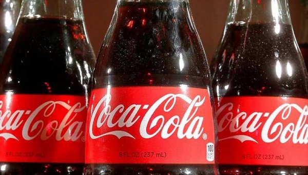 Coca-Cola Femsa busca reducir personal y rebajar salarios en medio de la pandemia