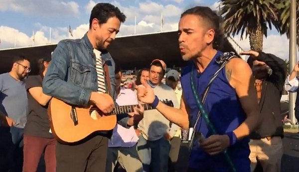 Café Tacvba presente en albergue de la CDMX