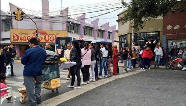 Salta: para los manteros, control y policías