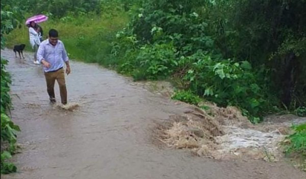 Tormenta en Palpalá: barrios, casas y escuelas inundadas por la falta de obras públicas