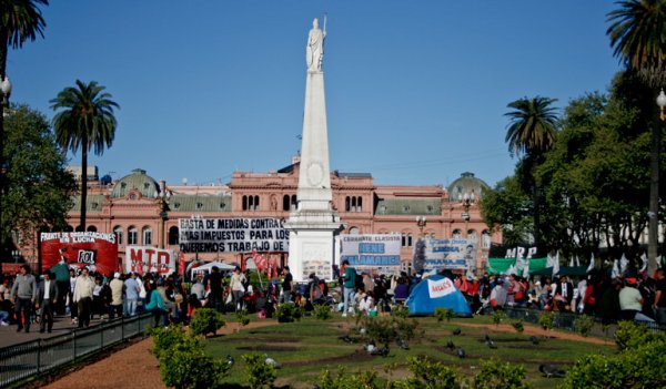 [Fotogalería] Acampe en Plaza de Mayo contra el tarifazo