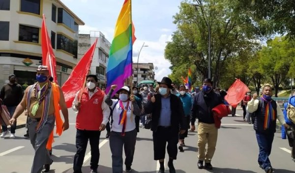 Movimientos indígenas de Ecuador inician marcha a Quito para exigir recuento de votos