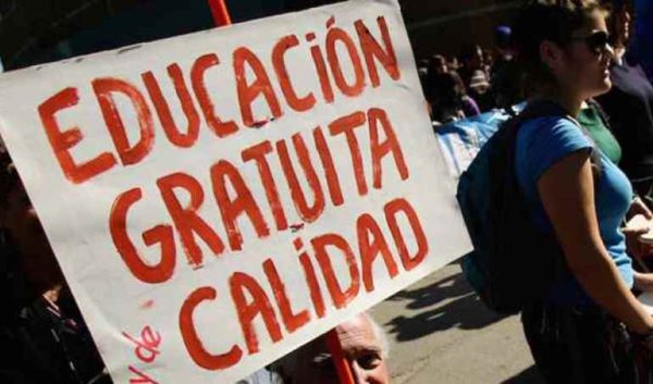 Paro 25 de marzo: Que el Confech organice la movilización por la Baes, educación gratuita y libertad de los presos políticos