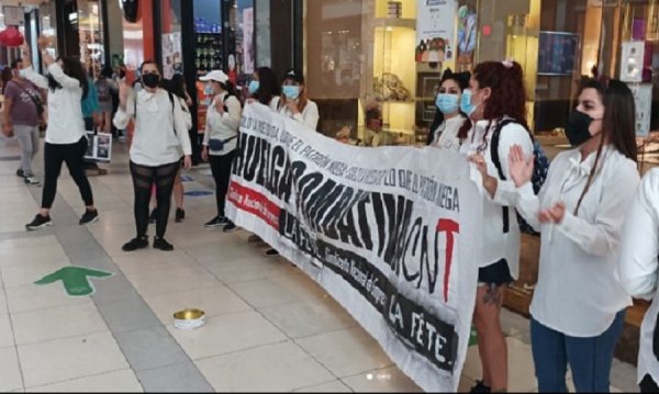 Campaña de apoyo a las y los trabajadores de la Feté Chocolat en huelga