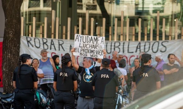 El Frente de Izquierda presentó proyecto para que se prorrogue la moratoria previsional