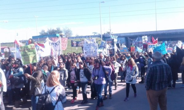 Movilización en Moreno exige justicia por Sandra y Rubén