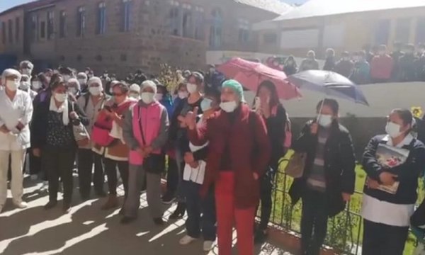 [Video] Enfermeras protestan en Potosí y exigen participar en la elaboración del plan de lucha contra el COVID-19