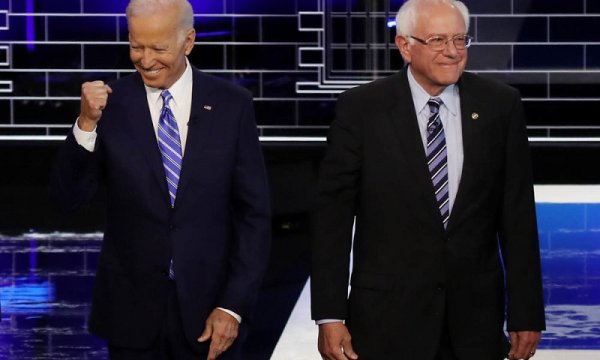 Sanders llama a votar por Biden, el candidato del establishment demócrata