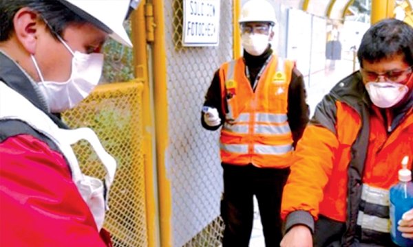 Más de 500 trabajadores infectados de covid-19 en la minería peruana