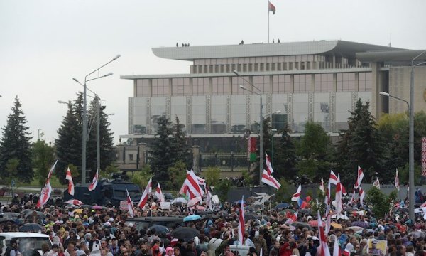 Siguen las marchas en Bielorrusia y secuestran a una líder opositora