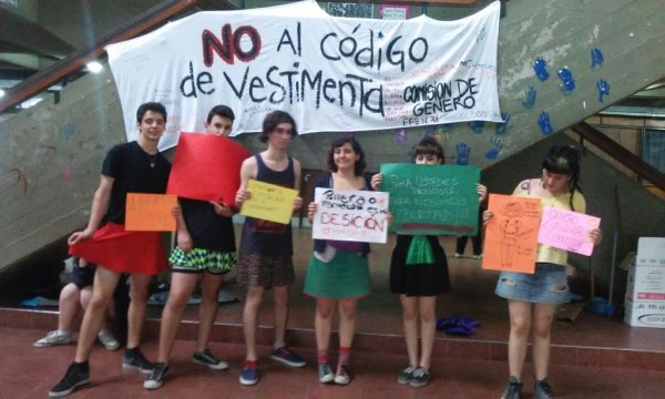 ¿Alcanza con reformar los códigos de vestimenta en las escuelas?