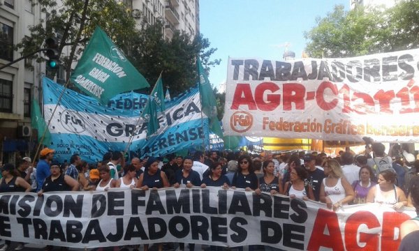 Los obreros de AGR-Clarín marchan a Plaza de Mayo